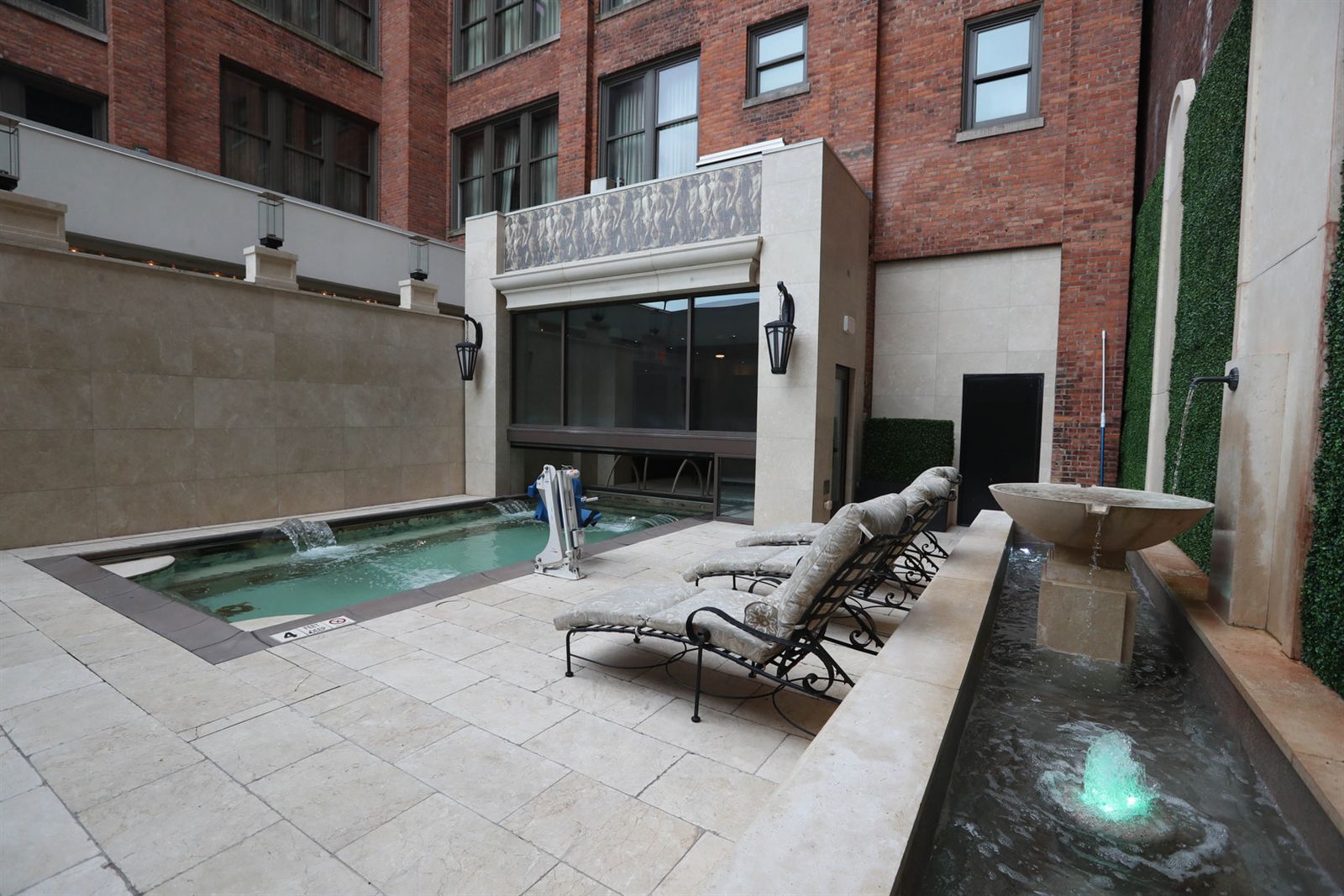 A Closer Look: Curtiss Hotel